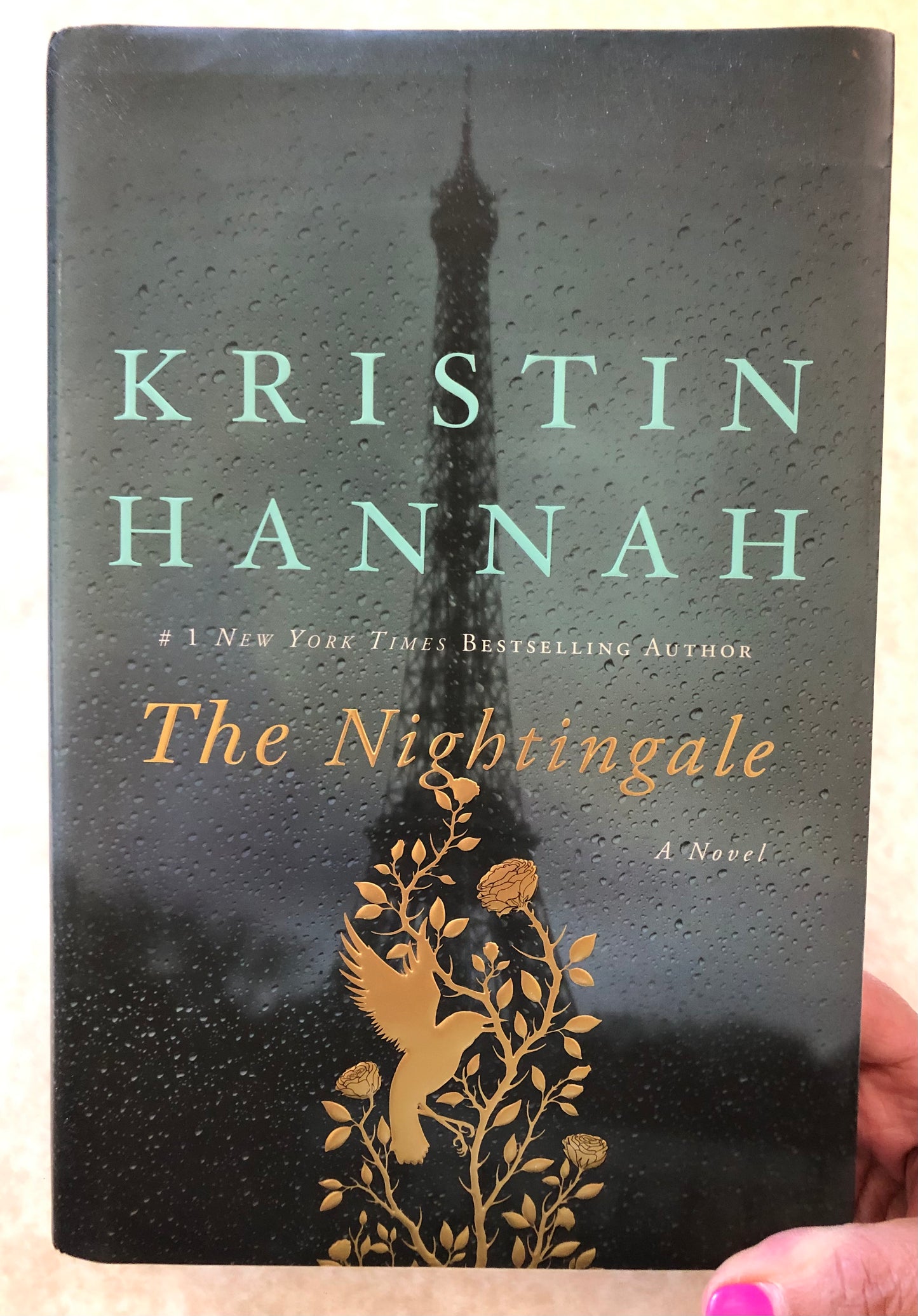 The Nightingale by Kristin Hannah