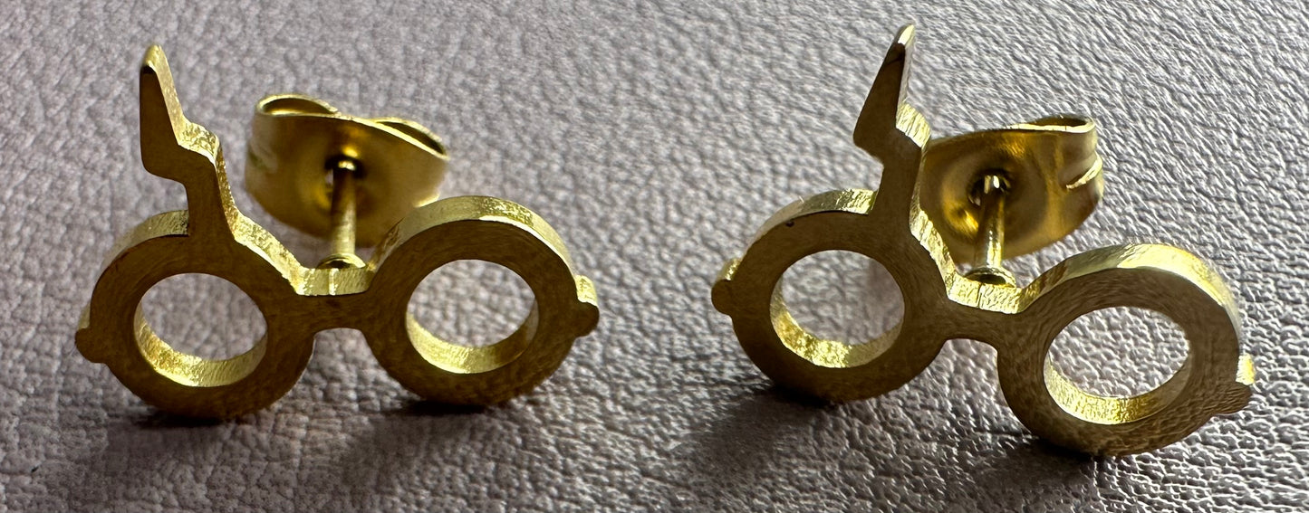 Page-Turner Earrings: Literary-Inspired Wearable Stories