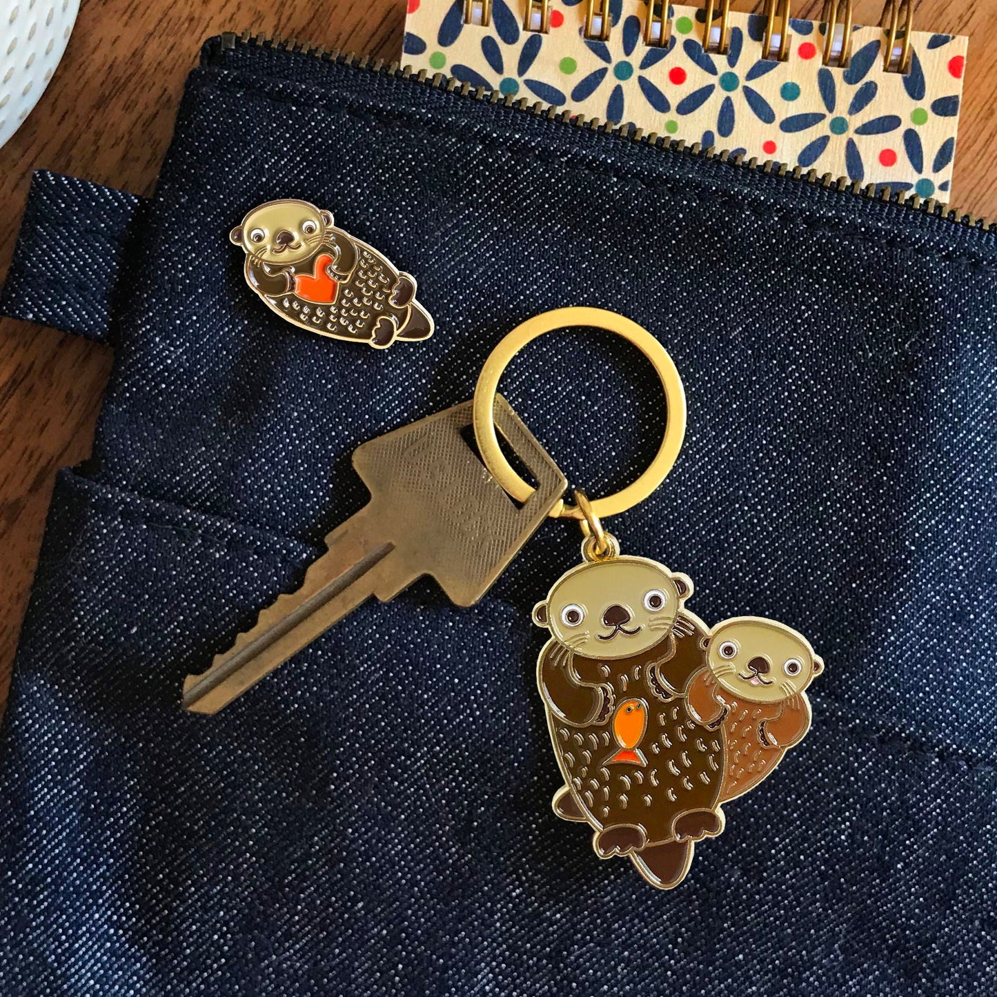W'otter Fun Travel Buddies Keychain + Pin Gift Set